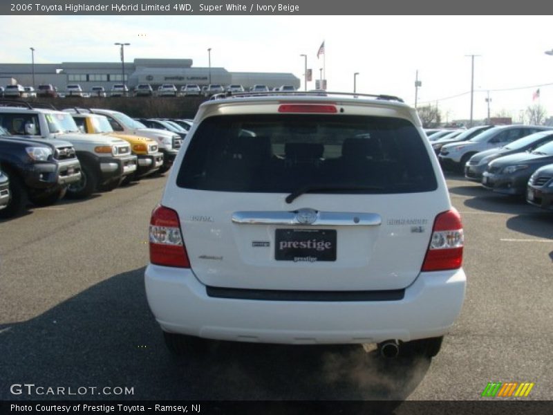 Super White / Ivory Beige 2006 Toyota Highlander Hybrid Limited 4WD