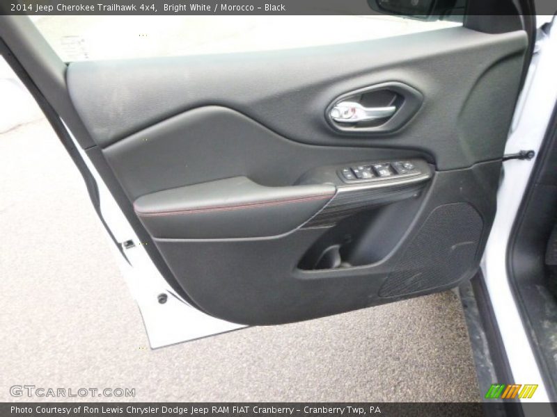 Door Panel of 2014 Cherokee Trailhawk 4x4
