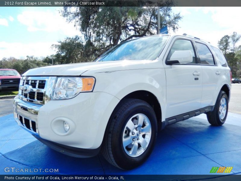 Front 3/4 View of 2012 Escape Limited