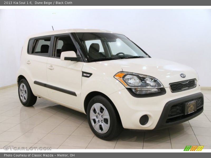 Dune Beige / Black Cloth 2013 Kia Soul 1.6