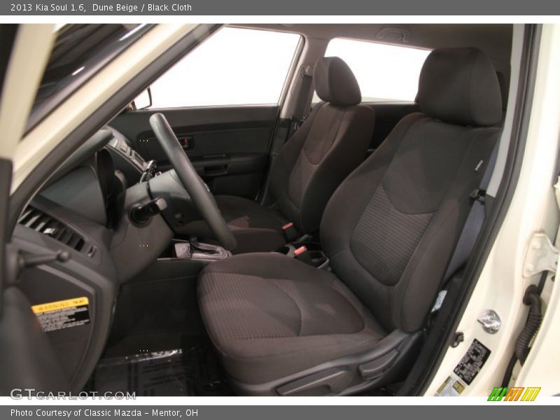 Dune Beige / Black Cloth 2013 Kia Soul 1.6