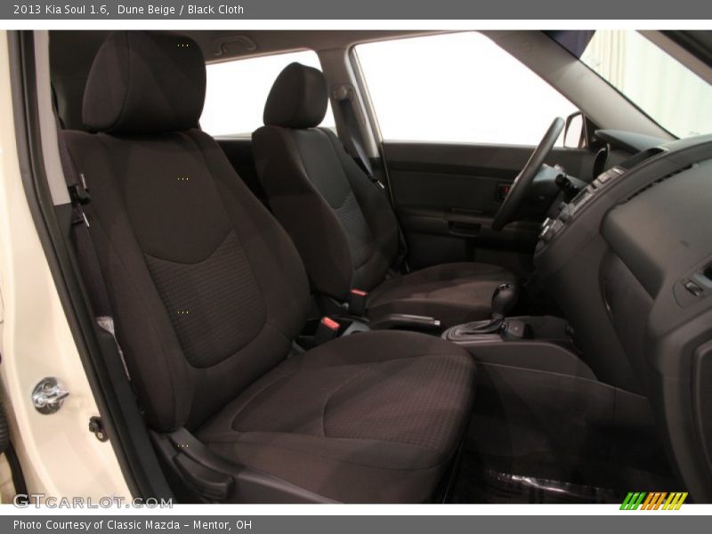 Dune Beige / Black Cloth 2013 Kia Soul 1.6