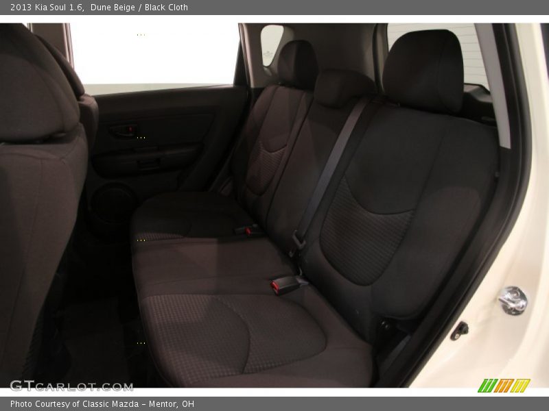 Dune Beige / Black Cloth 2013 Kia Soul 1.6