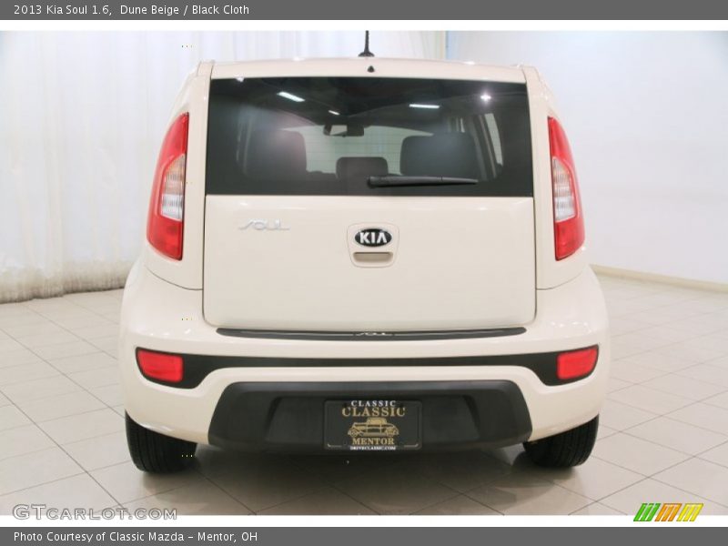 Dune Beige / Black Cloth 2013 Kia Soul 1.6