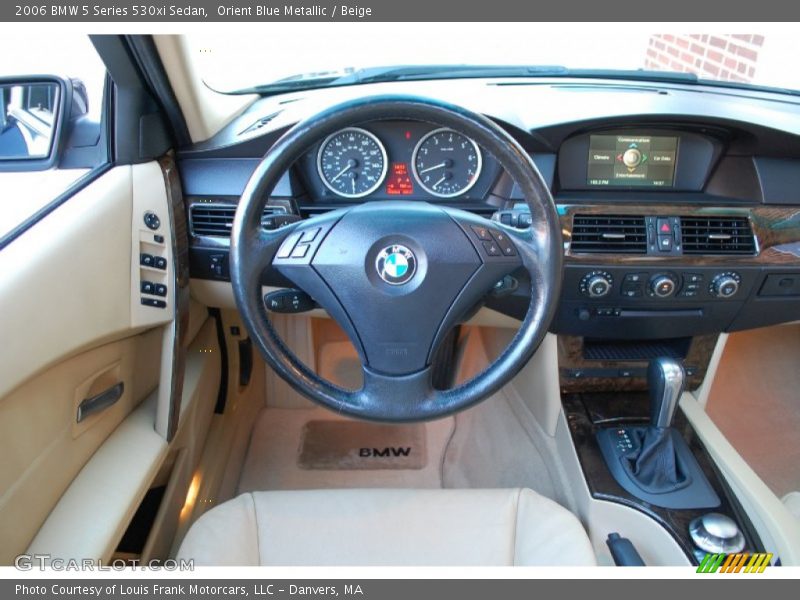 Dashboard of 2006 5 Series 530xi Sedan