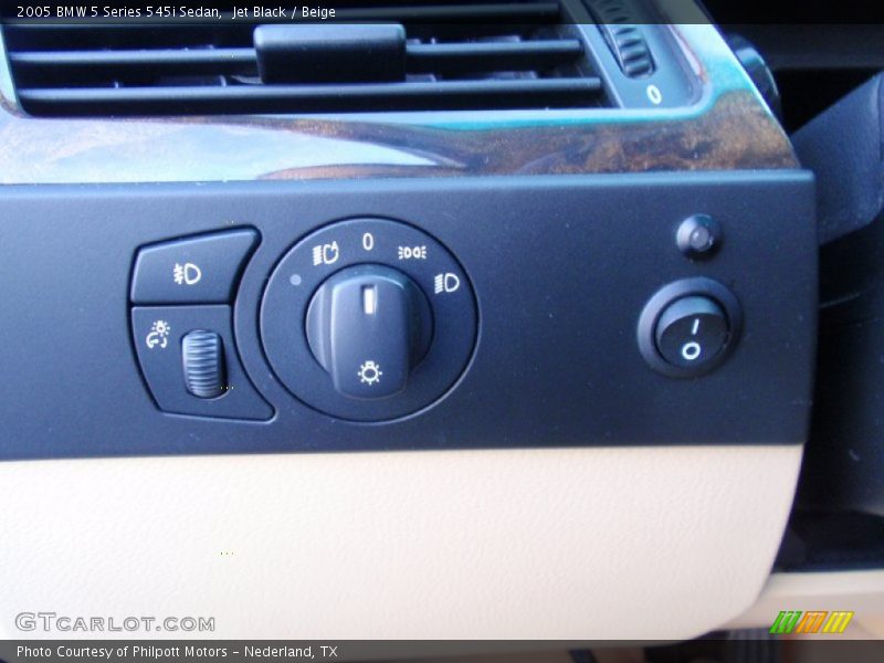 Jet Black / Beige 2005 BMW 5 Series 545i Sedan