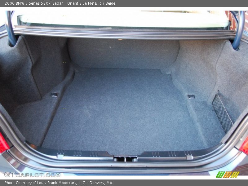  2006 5 Series 530xi Sedan Trunk