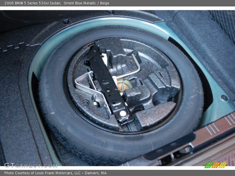 Tool Kit of 2006 5 Series 530xi Sedan