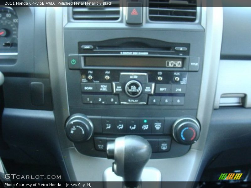 Polished Metal Metallic / Black 2011 Honda CR-V SE 4WD