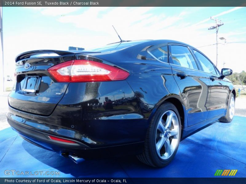 Tuxedo Black / Charcoal Black 2014 Ford Fusion SE