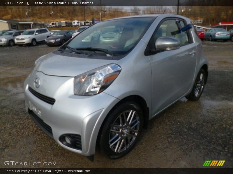 Front 3/4 View of 2013 iQ 