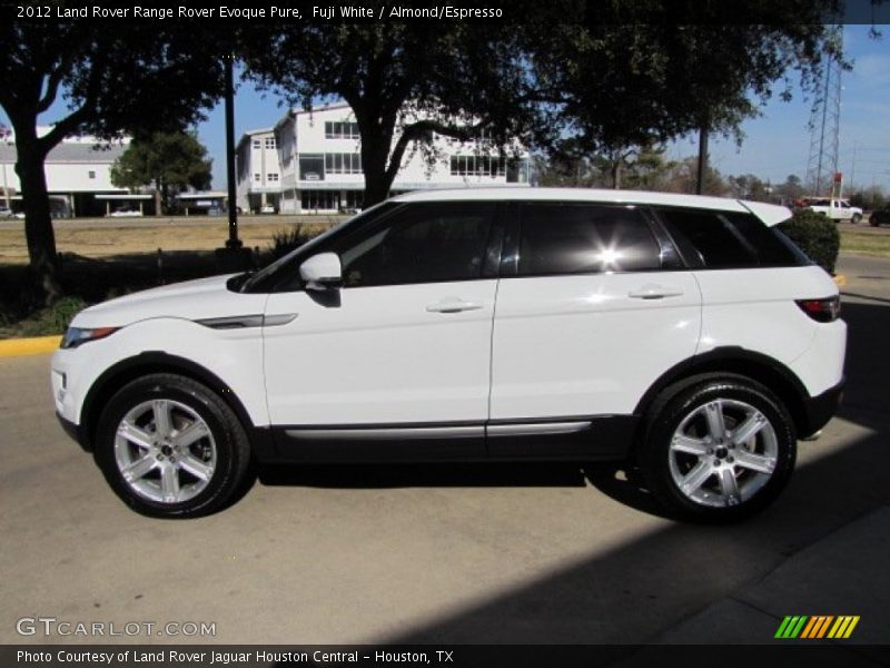 Fuji White / Almond/Espresso 2012 Land Rover Range Rover Evoque Pure