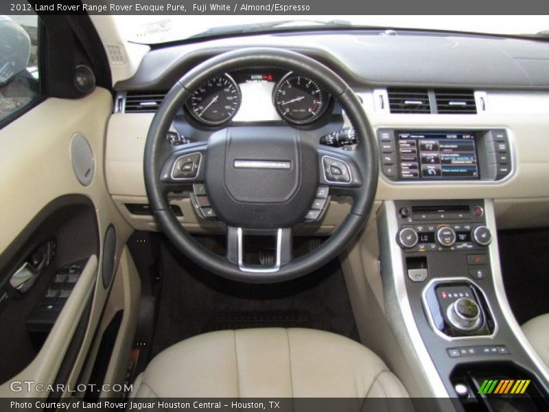 Fuji White / Almond/Espresso 2012 Land Rover Range Rover Evoque Pure