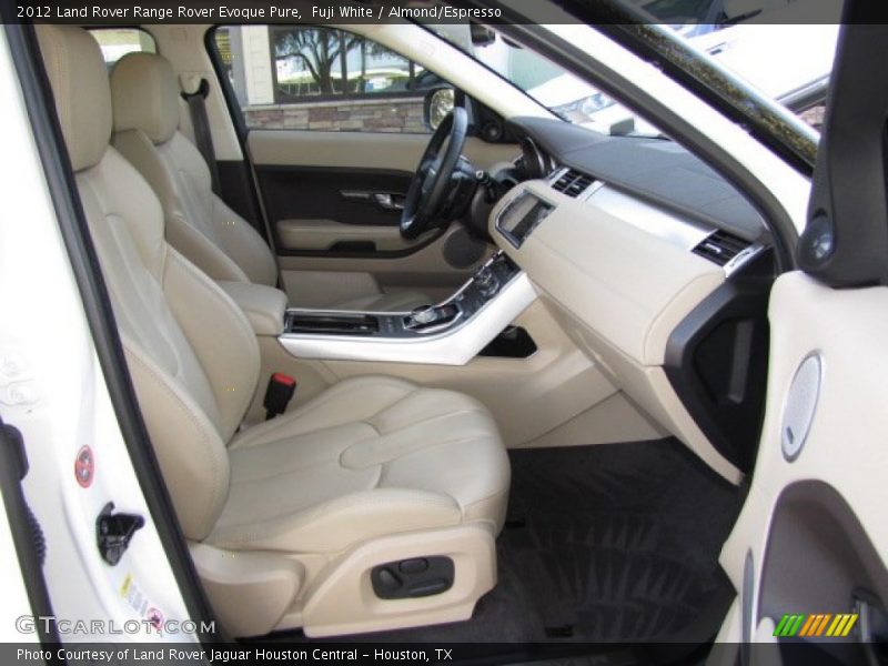 Fuji White / Almond/Espresso 2012 Land Rover Range Rover Evoque Pure