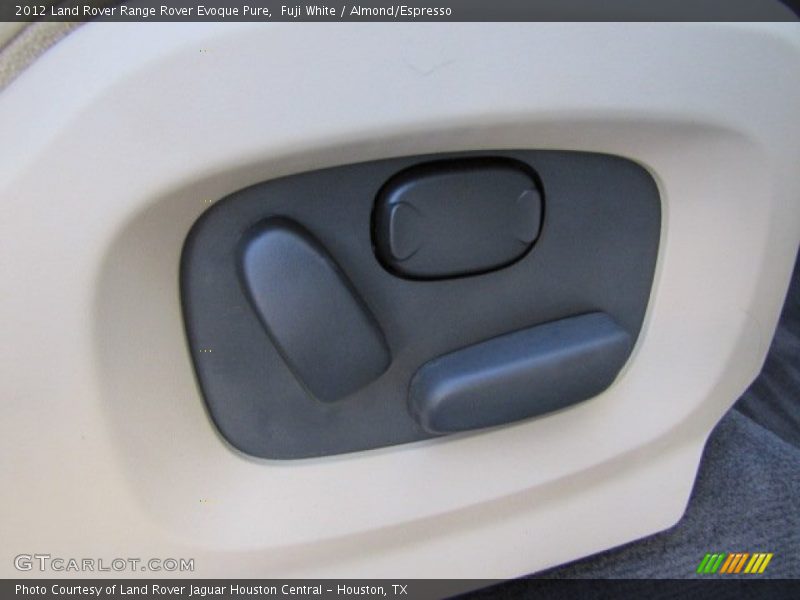 Fuji White / Almond/Espresso 2012 Land Rover Range Rover Evoque Pure