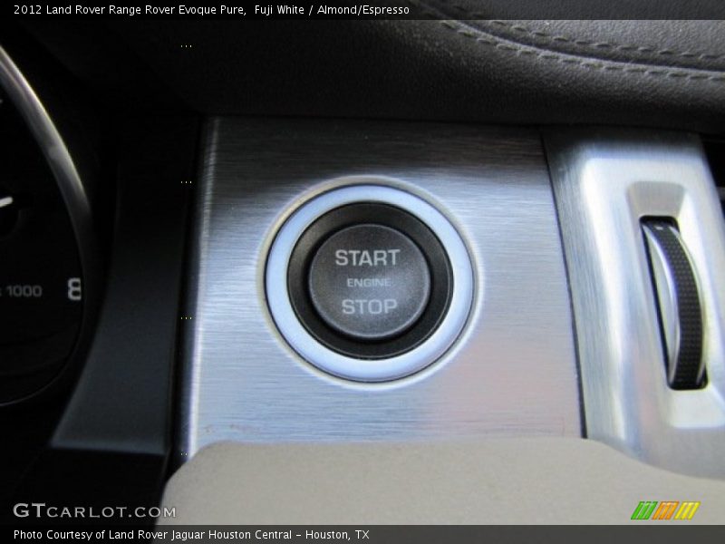 Fuji White / Almond/Espresso 2012 Land Rover Range Rover Evoque Pure