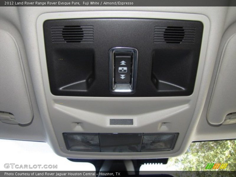 Fuji White / Almond/Espresso 2012 Land Rover Range Rover Evoque Pure