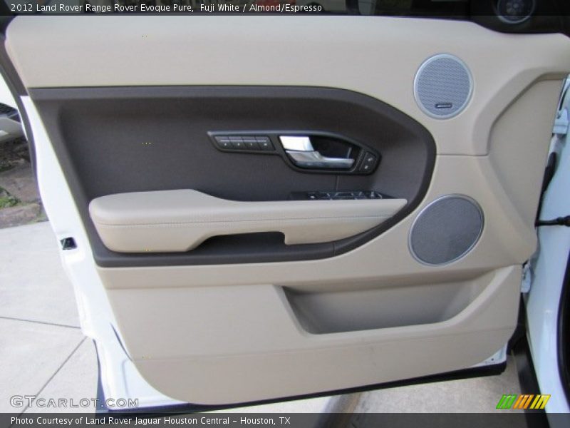 Fuji White / Almond/Espresso 2012 Land Rover Range Rover Evoque Pure
