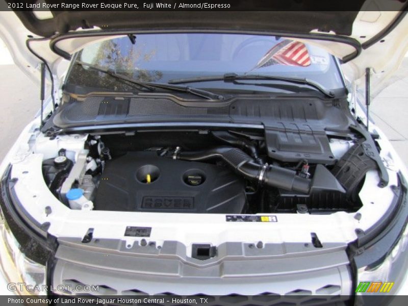 Fuji White / Almond/Espresso 2012 Land Rover Range Rover Evoque Pure