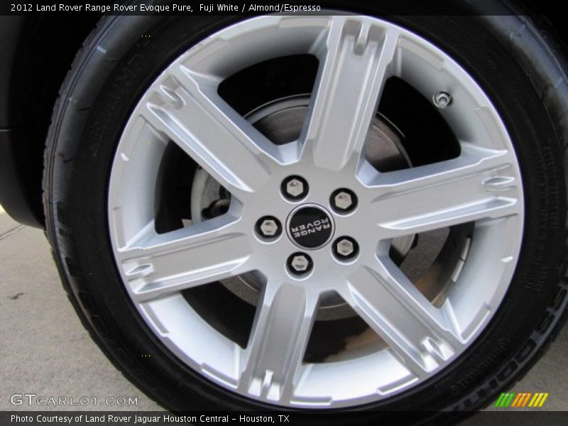 Fuji White / Almond/Espresso 2012 Land Rover Range Rover Evoque Pure