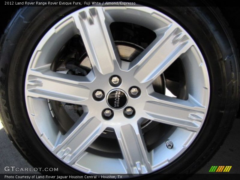 Fuji White / Almond/Espresso 2012 Land Rover Range Rover Evoque Pure
