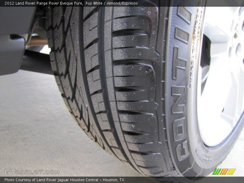Fuji White / Almond/Espresso 2012 Land Rover Range Rover Evoque Pure