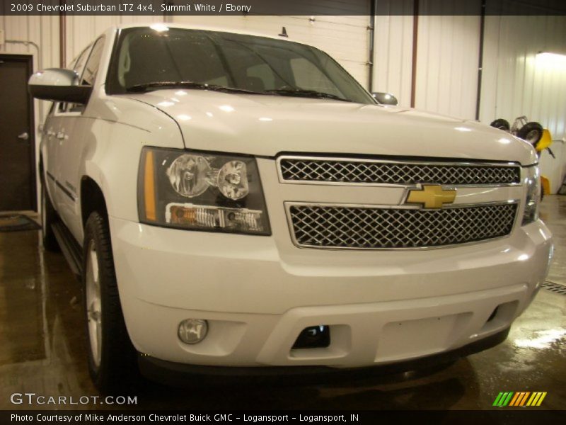 Summit White / Ebony 2009 Chevrolet Suburban LTZ 4x4