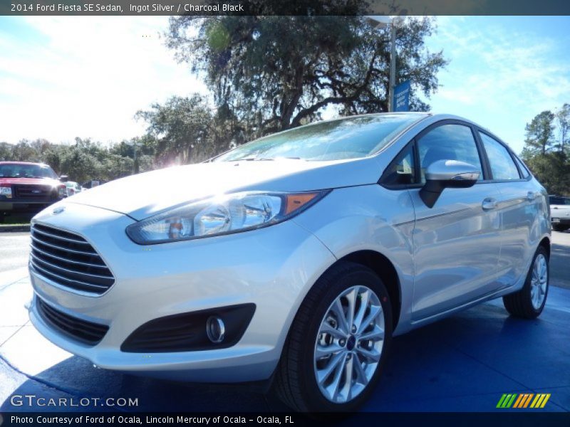Ingot Silver / Charcoal Black 2014 Ford Fiesta SE Sedan