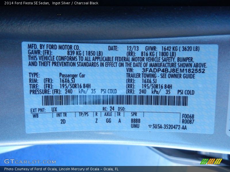Ingot Silver / Charcoal Black 2014 Ford Fiesta SE Sedan