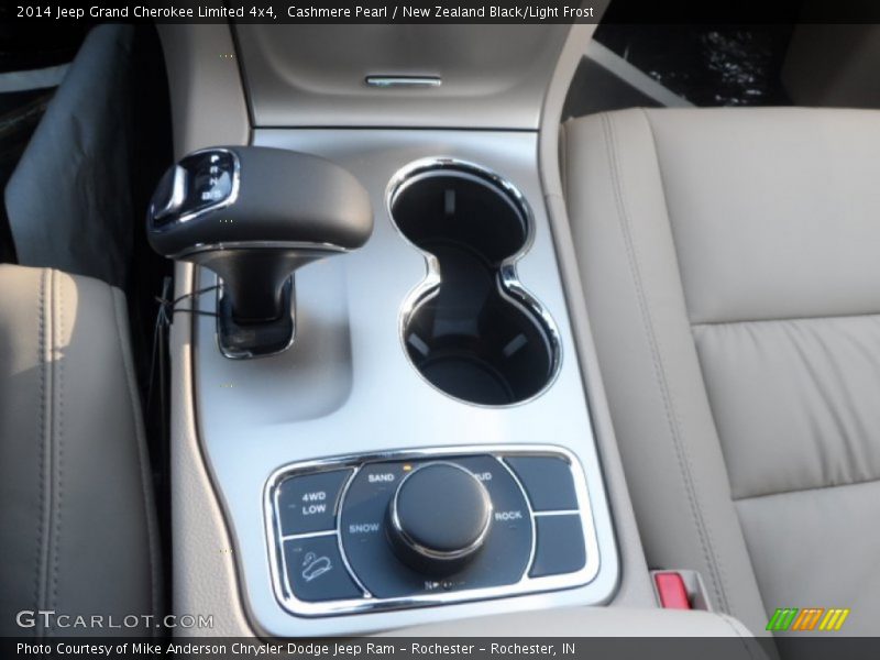 Cashmere Pearl / New Zealand Black/Light Frost 2014 Jeep Grand Cherokee Limited 4x4