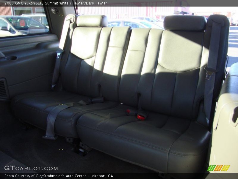 Summit White / Pewter/Dark Pewter 2005 GMC Yukon SLT