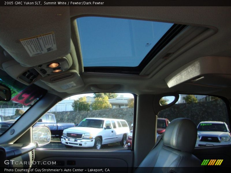 Summit White / Pewter/Dark Pewter 2005 GMC Yukon SLT