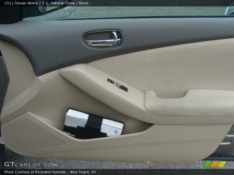 Saharan Stone / Blond 2011 Nissan Altima 2.5 S