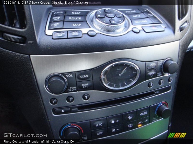 Controls of 2010 G 37 S Sport Coupe