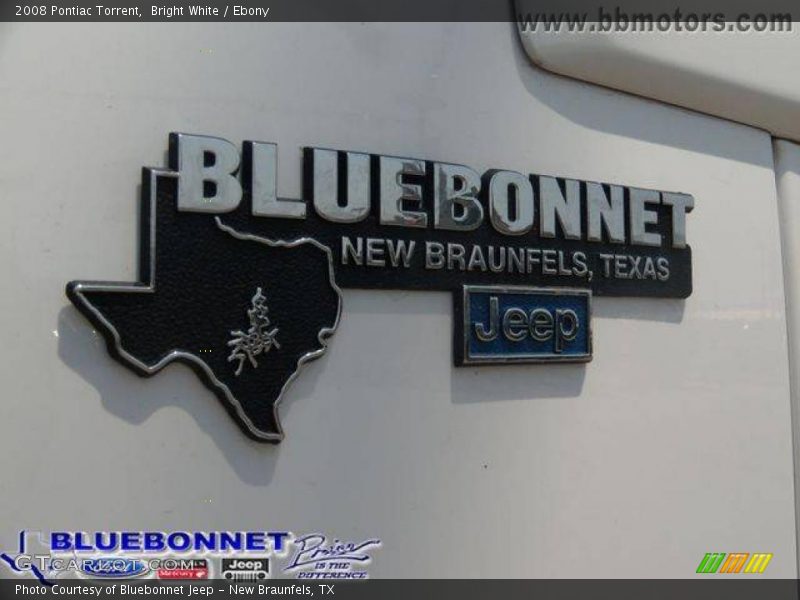 Bright White / Ebony 2008 Pontiac Torrent