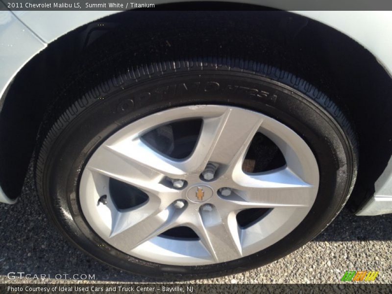 Summit White / Titanium 2011 Chevrolet Malibu LS