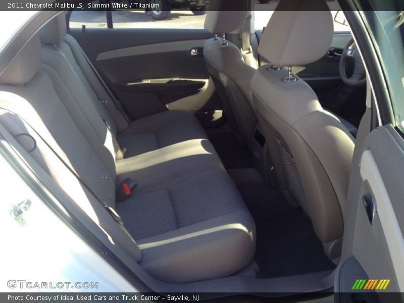Summit White / Titanium 2011 Chevrolet Malibu LS