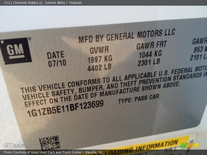 Summit White / Titanium 2011 Chevrolet Malibu LS