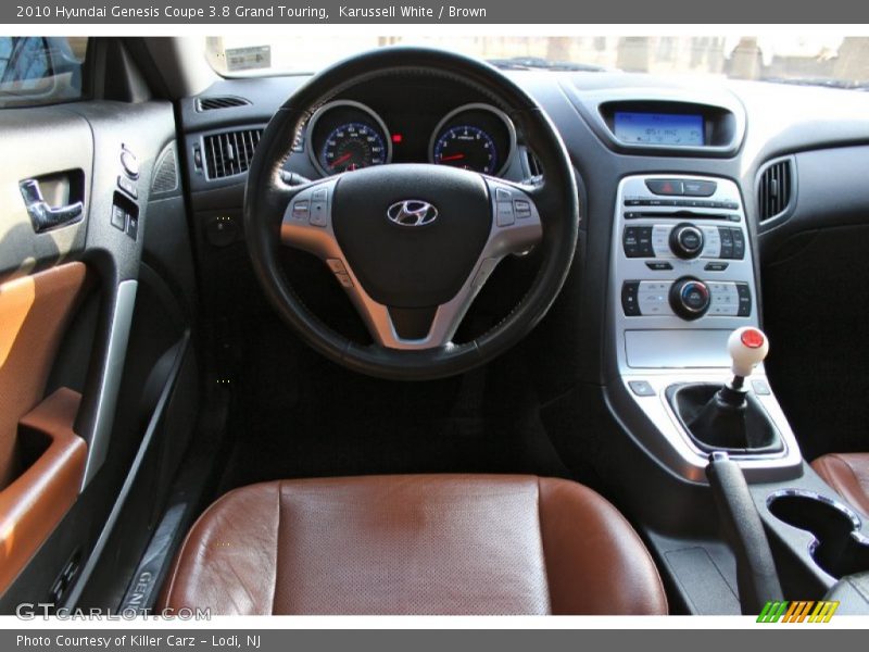 Karussell White / Brown 2010 Hyundai Genesis Coupe 3.8 Grand Touring