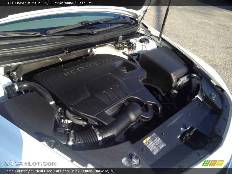 Summit White / Titanium 2011 Chevrolet Malibu LS