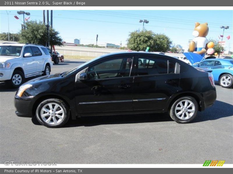 Super Black / Beige 2011 Nissan Sentra 2.0 SL