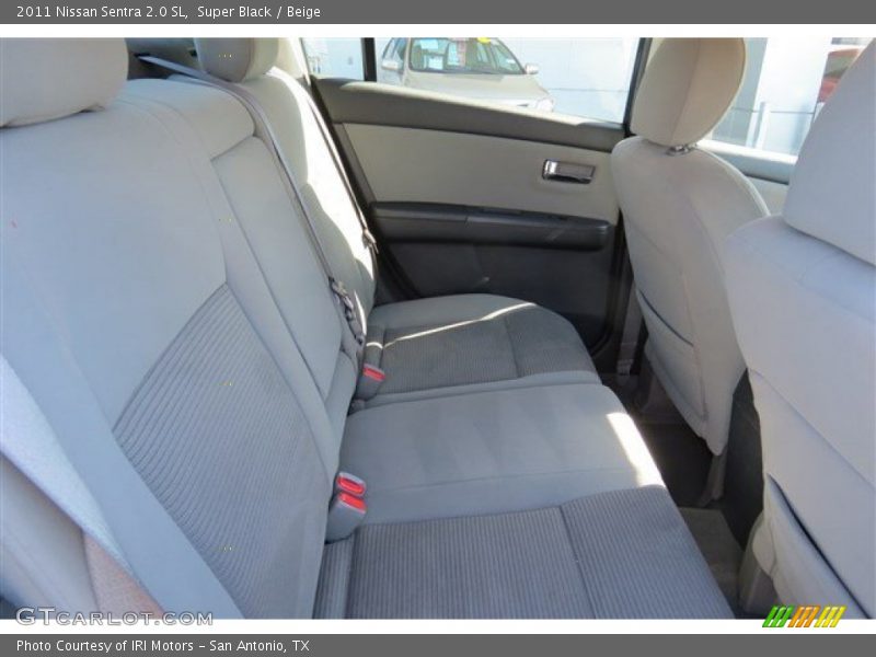 Super Black / Beige 2011 Nissan Sentra 2.0 SL
