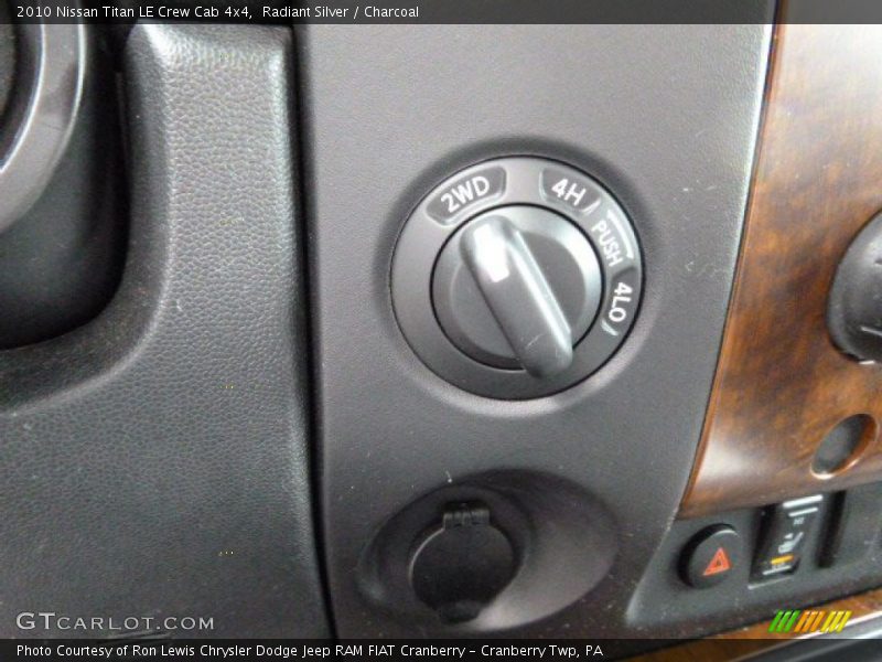 Radiant Silver / Charcoal 2010 Nissan Titan LE Crew Cab 4x4