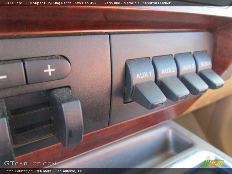 Controls of 2011 F250 Super Duty King Ranch Crew Cab 4x4