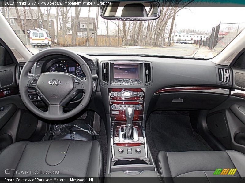 Dashboard of 2013 G 37 x AWD Sedan