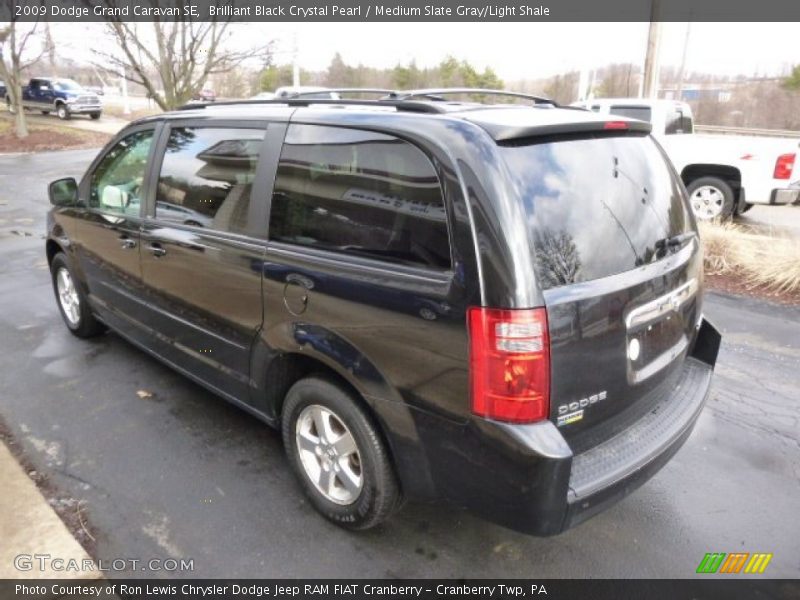 Brilliant Black Crystal Pearl / Medium Slate Gray/Light Shale 2009 Dodge Grand Caravan SE