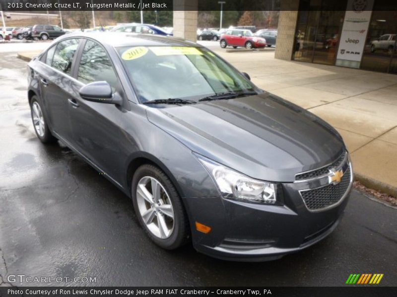 Tungsten Metallic / Jet Black 2013 Chevrolet Cruze LT