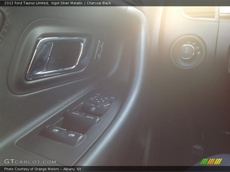 Ingot Silver Metallic / Charcoal Black 2013 Ford Taurus Limited