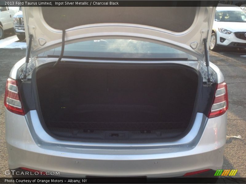 Ingot Silver Metallic / Charcoal Black 2013 Ford Taurus Limited