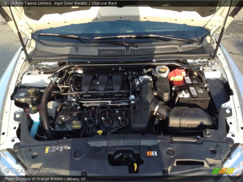 Ingot Silver Metallic / Charcoal Black 2013 Ford Taurus Limited